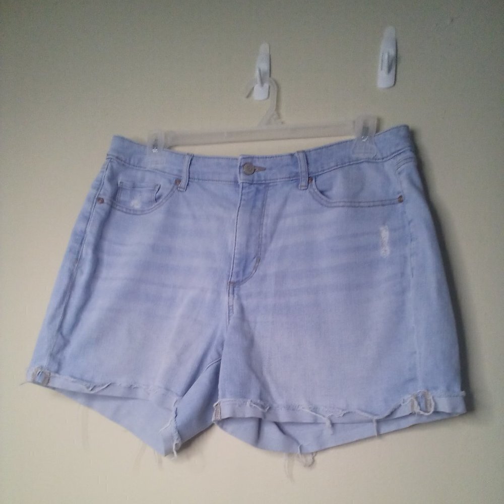 Sonoma Shorts Women 14 Curvy Shop Denim Raw Hem Light Wash Blue